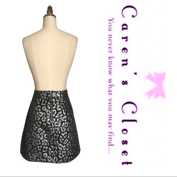 NWOT Micheal Kors Silver & Black Mini Skirt - Picture 6 of 8